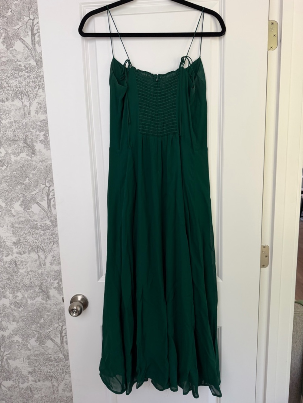 Reformation Juliette Dress
Emerald Green - Picture 5 of 5